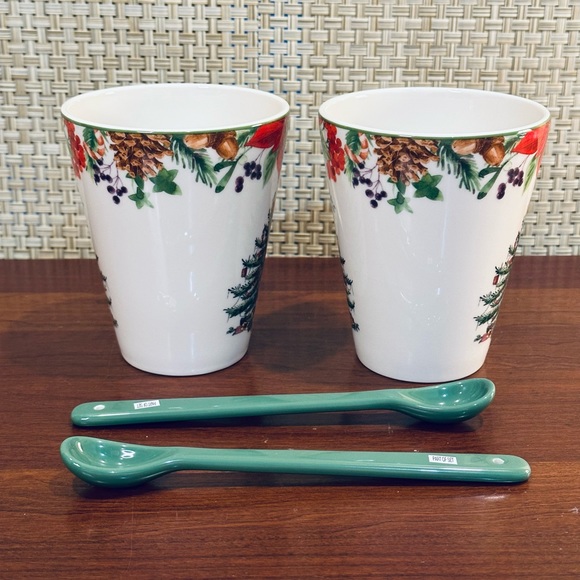 🎄🌟HP🌟Spode 2020 Set of 2 Earthenware Christmas Tree Poinsettia Mugs & Spoons - Picture 4 of 13